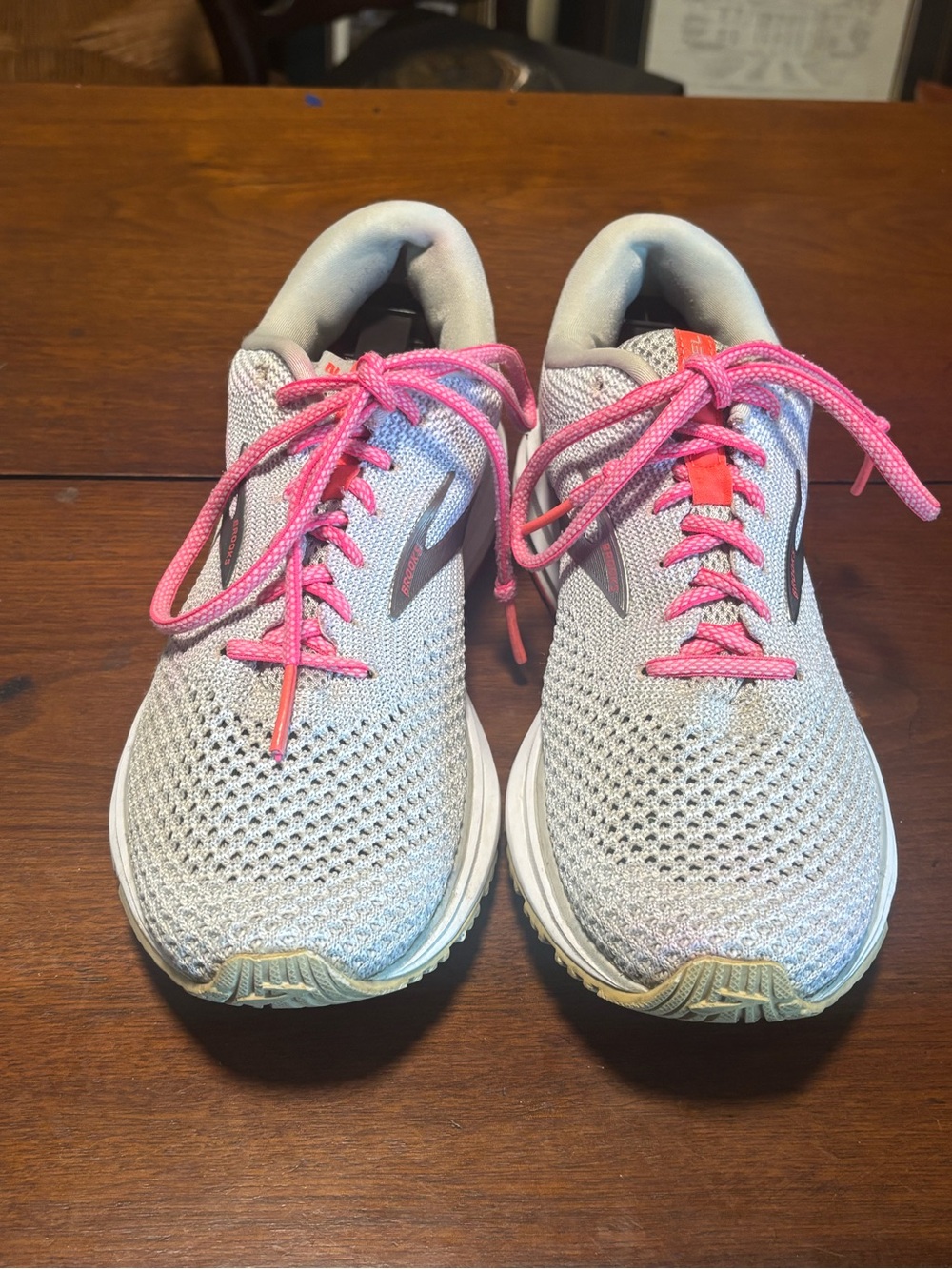 Brooks Revel 2 Women’s Running Shoes Light Grey/Pink Size9 Style 1202811B028